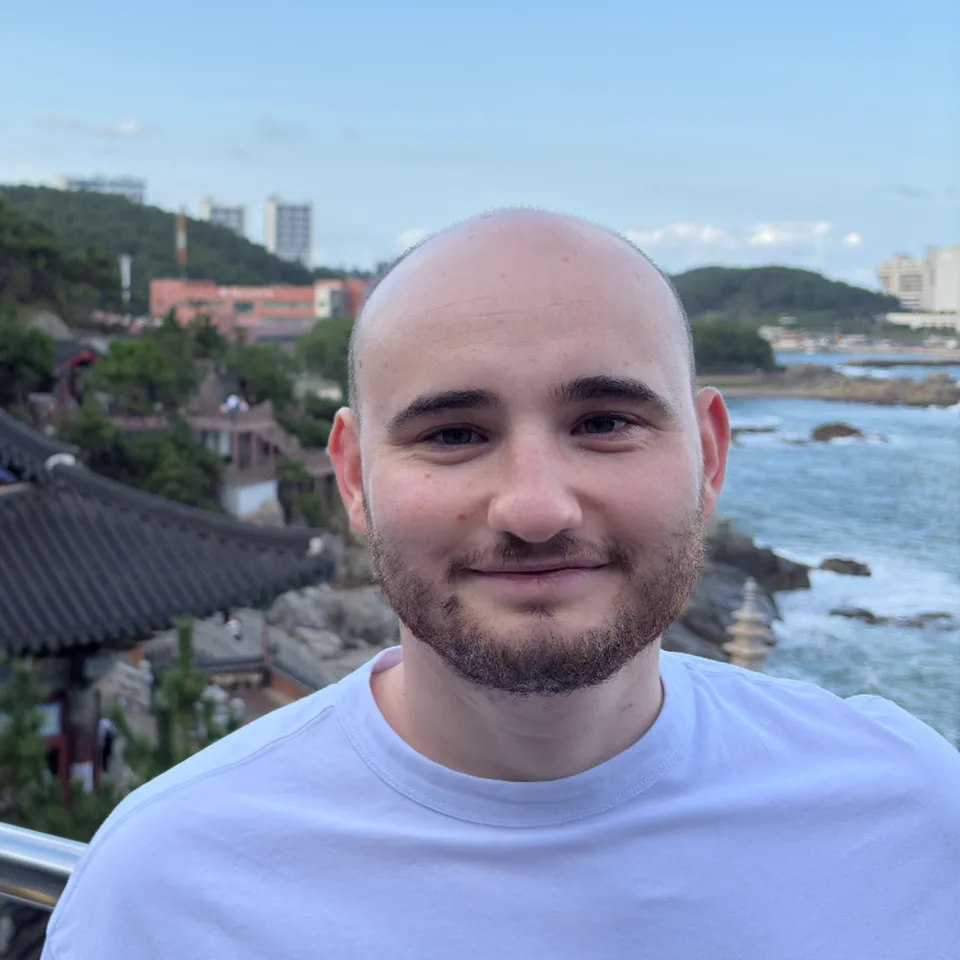 Portrait of Alexandre Didier, video editor and creator of Export Doctor